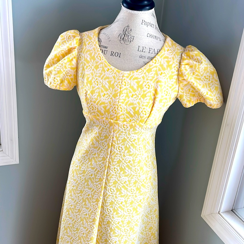 Vintage floral princess cut yellow/lace maxi dress‎ EVC